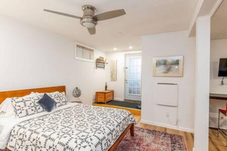 Cozy Private Apt Near Downtown Burlington Ngoại thất bức ảnh